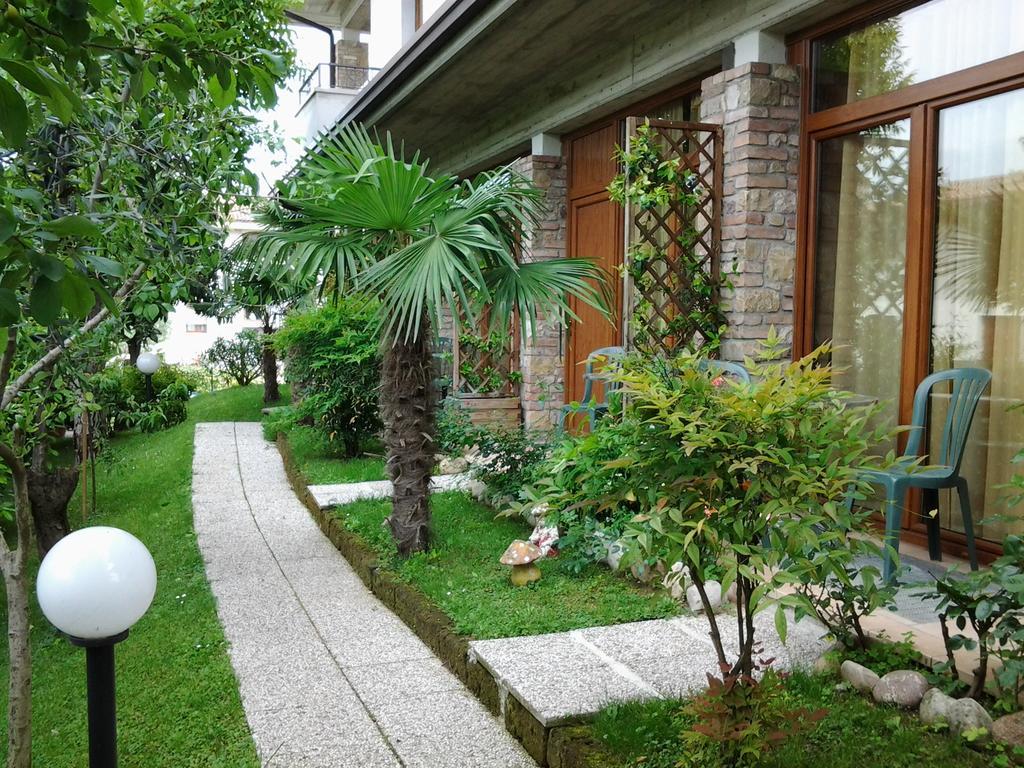 B&B Il Rondo Σιρμιόνε Εξωτερικό φωτογραφία