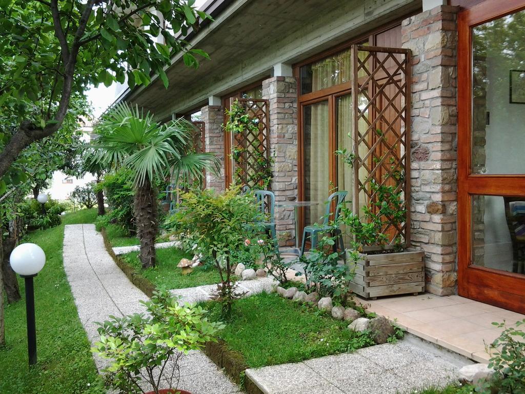 B&B Il Rondo Σιρμιόνε Εξωτερικό φωτογραφία