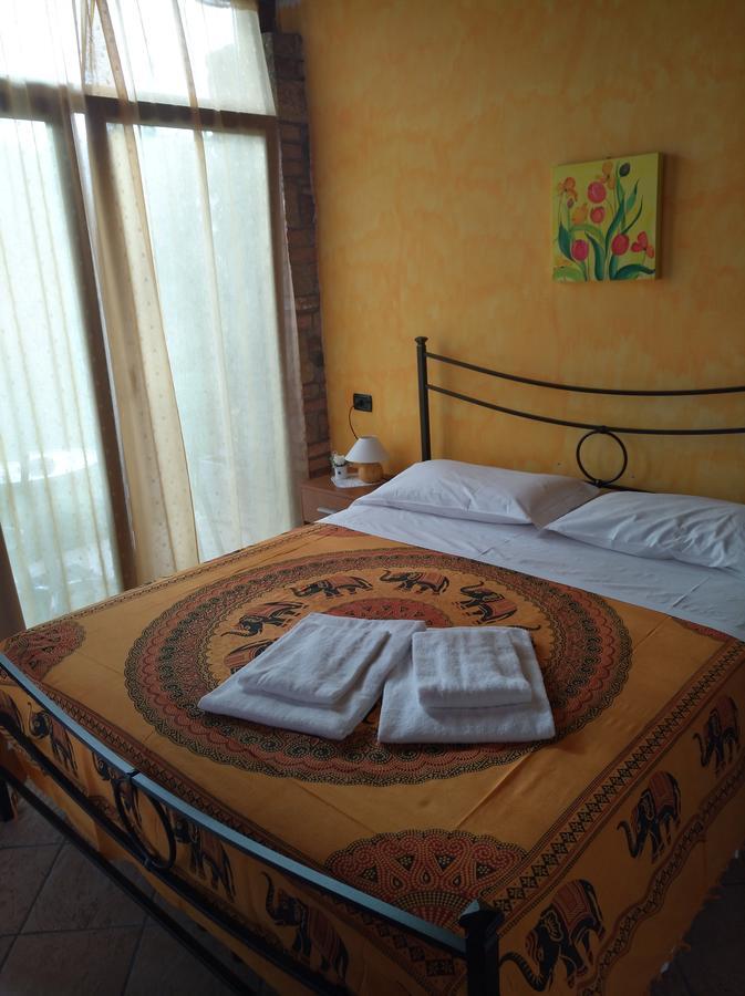 B&B Il Rondo Σιρμιόνε Εξωτερικό φωτογραφία